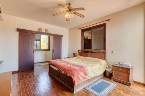 1st Floor Bedroom 2