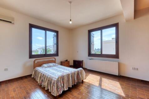 1st Floor Bedroom 3