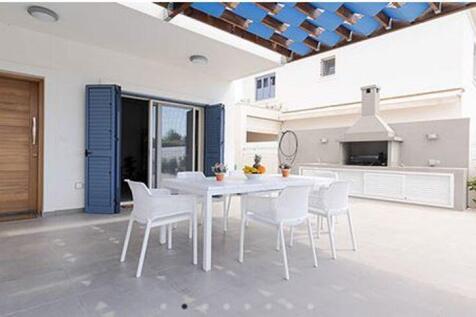 Veranda Example