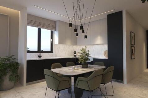 Dining &amp; Kitchen...