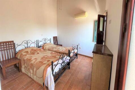 1st Floor Bedroom 2