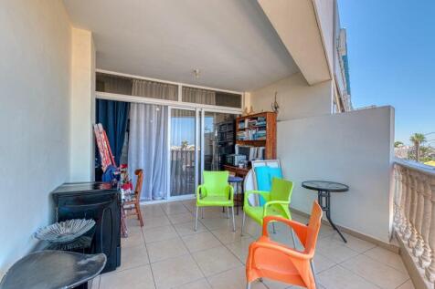 Lounge Balcony