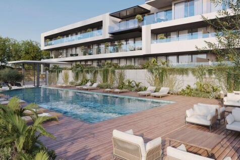 Pool view artist...
