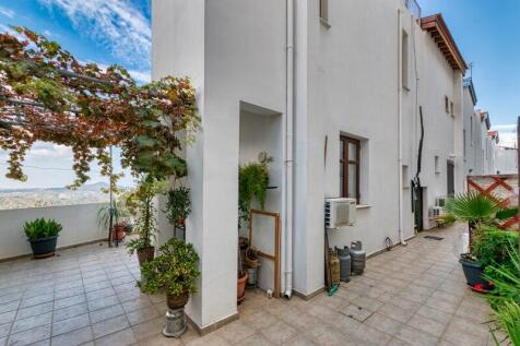 Rear Veranda