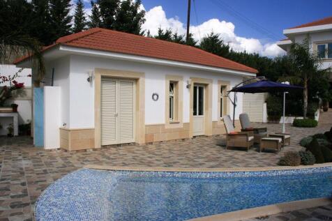 Pool Changing Rooms