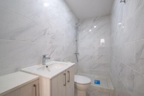 Bedroom 1 Ensuite