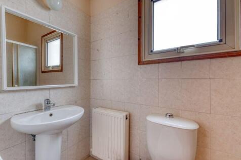 Bedroom 1 Ensuite