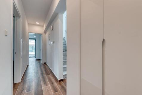 1st Floor Landing