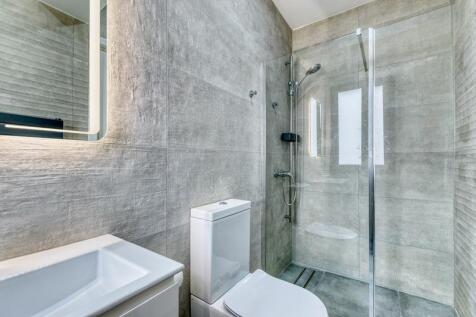 Bedroom 3 Ensuite