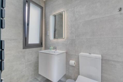 Bedroom 3 Ensuite