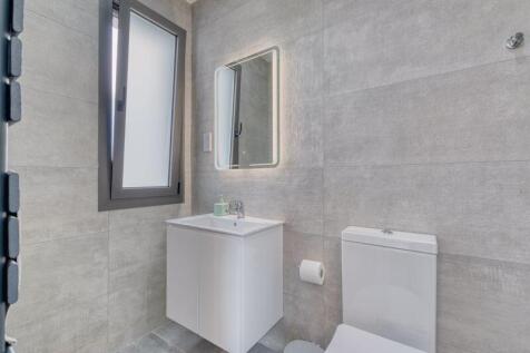 Bedroom 3 Ensuite