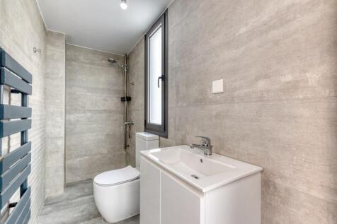Roof Terrace WC