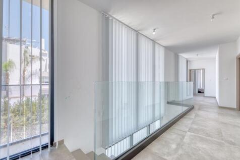 1st Floor Landing