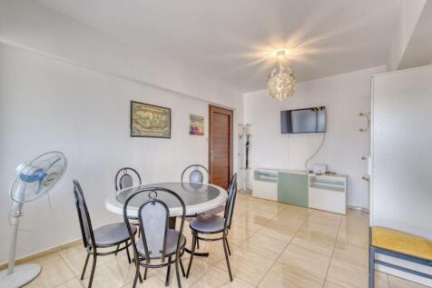 Entrance and Lounge