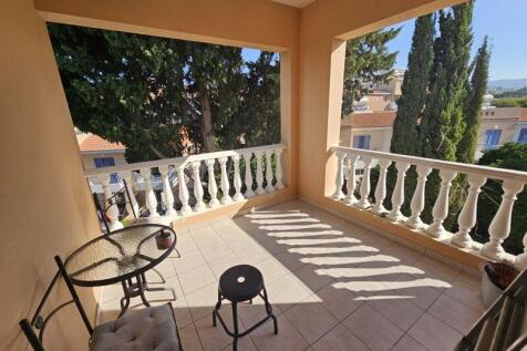 Veranda 1