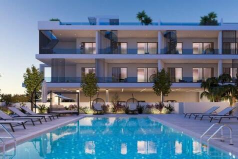 Apartments &amp;...