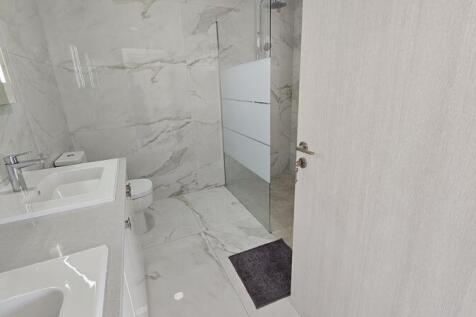 Master bedroom...