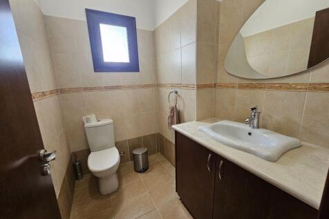 Ground floor WC
