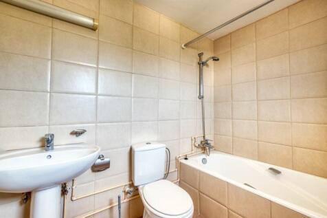 Bedroom 1 Ensuite