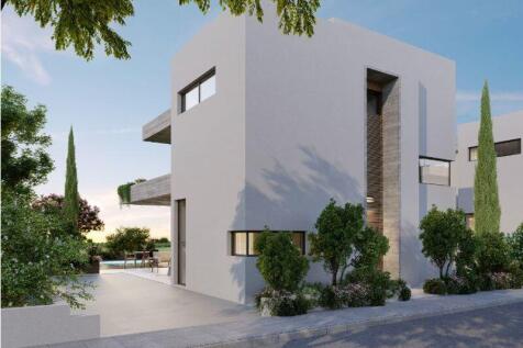 Front of Villa -...