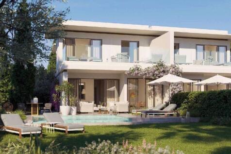 Rear Garden -...
