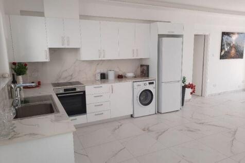 Kitchen and Living