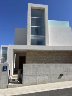 Front of Villa 13