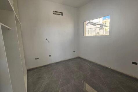 Ground floor bedroom