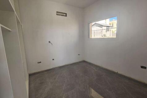 Ground floor bedroom