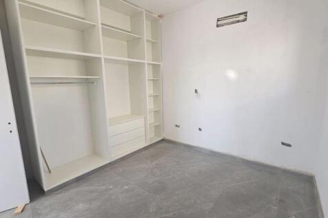 Ground floor bedroom