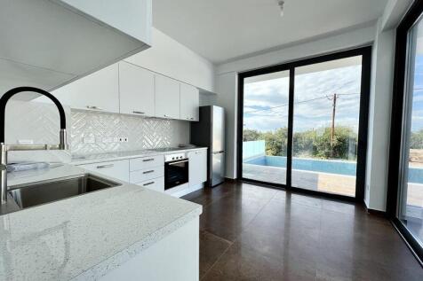 Kitchen with Diner