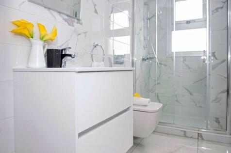 Bedroom 1 Ensuite
