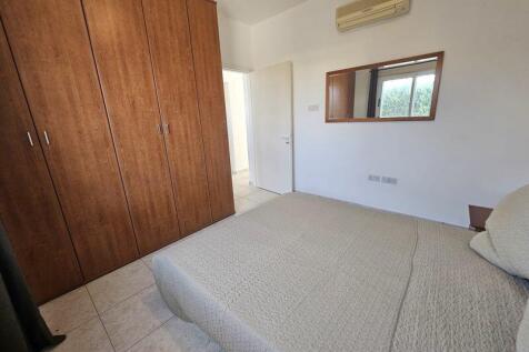 Ground floor bedroom