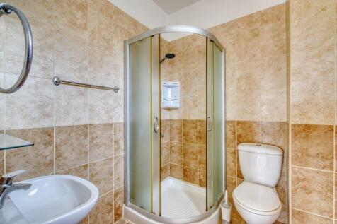 Bedroom 1 Ensuite