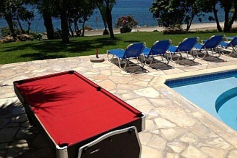 Private swimming...