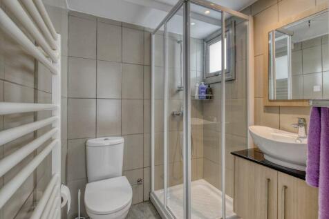 Bedroom 2 Ensuite