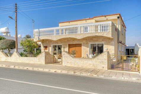 Front of the Villa