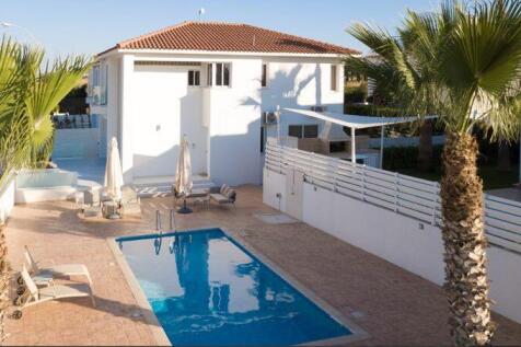 Villa and Private
