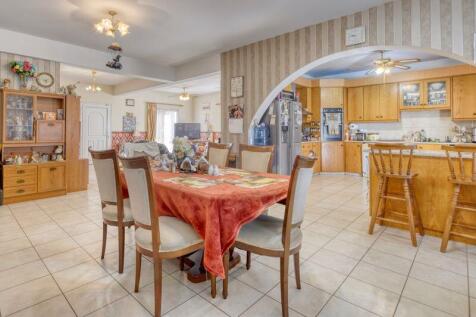 Lounge, Kitchen,...