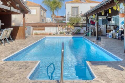 Private Pool