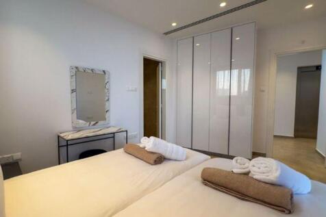 Ensuite Bedroom