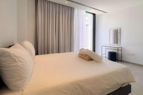 Ensuite Bedroom