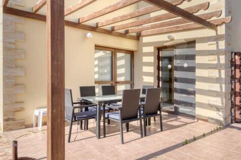 Side Veranda