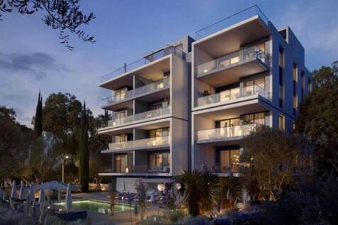 Apartment Building