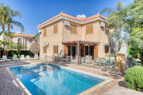 Rear of the Villa