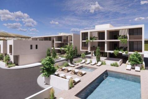 Communal pool...