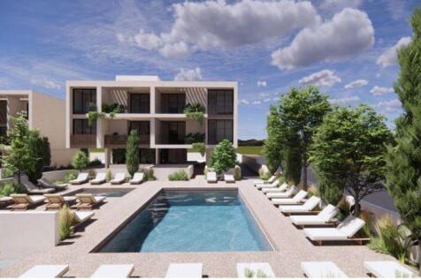 Communal pool...