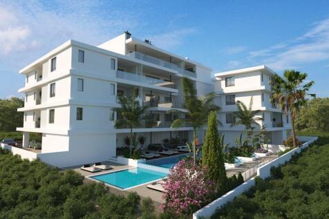 Apartments &amp;...