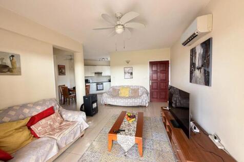 Entrance and Lounge