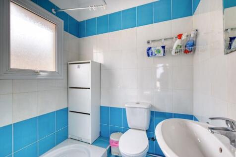 Bedroom 1 Ensuite